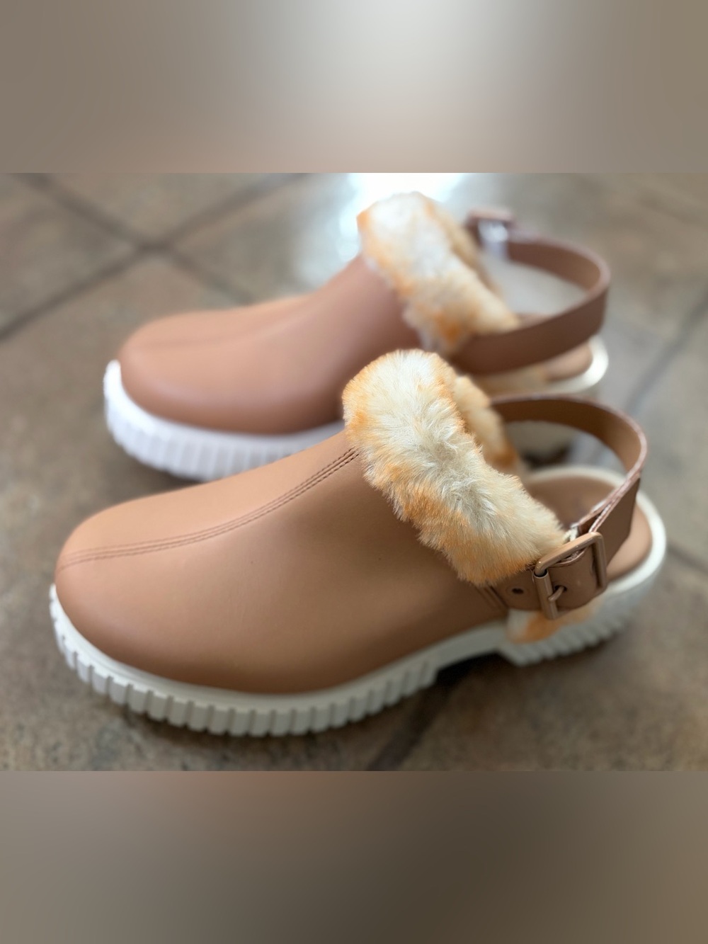 Sorel Ona Ave Chunky Leather Mules Cozy Faux Fur 7.5 Gorpcore Normcore Apres Ski